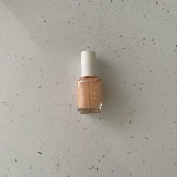 Essie Back in the limo NWT - Picture 1 of 2